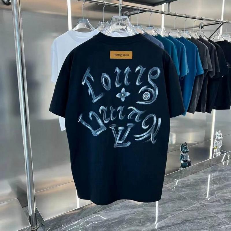 Louis Vuitton Men's T-shirts 1197